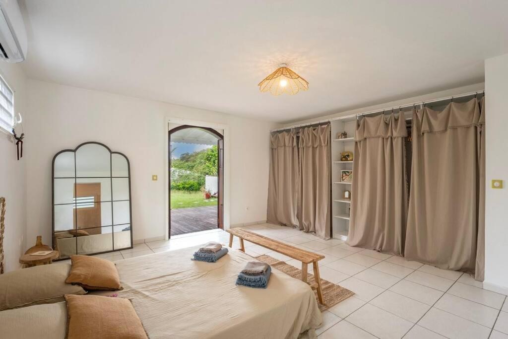 Spacieuse Villa Corossol Avec Piscine Et Jeux Exterieurs Le Gosier  Luaran gambar