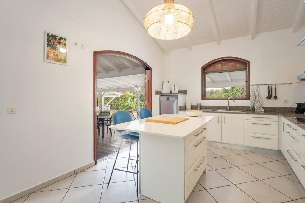 Spacieuse Villa Corossol Avec Piscine Et Jeux Exterieurs Le Gosier  Luaran gambar