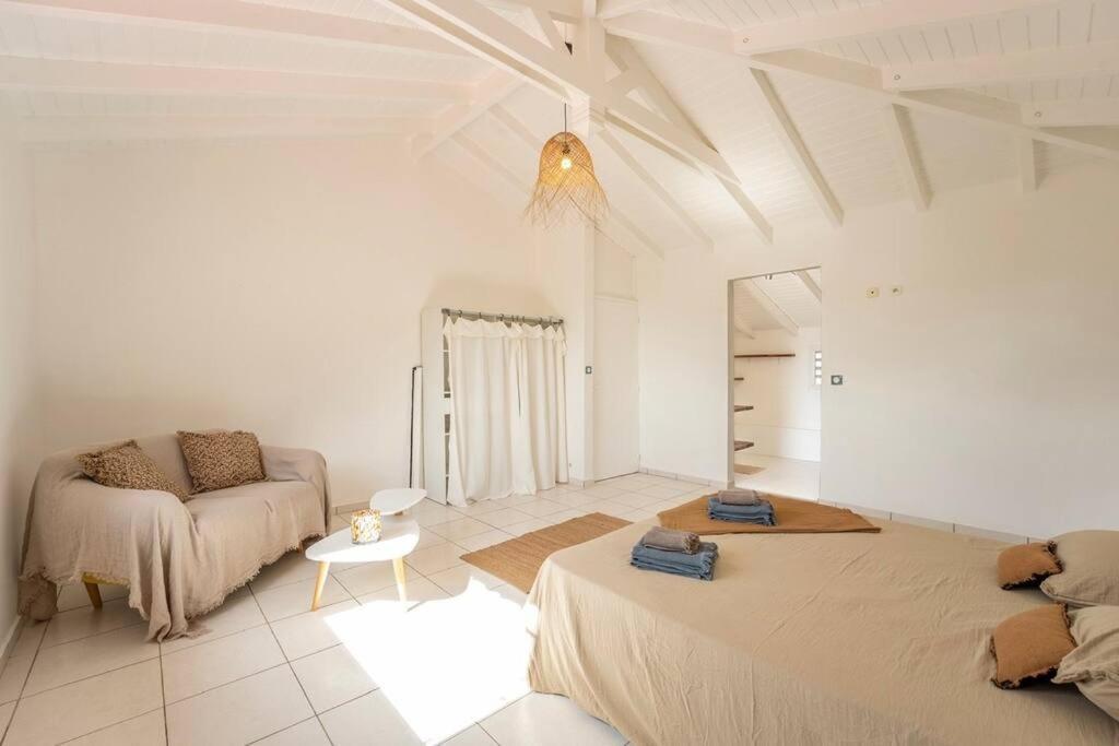 Spacieuse Villa Corossol Avec Piscine Et Jeux Exterieurs Le Gosier  Luaran gambar